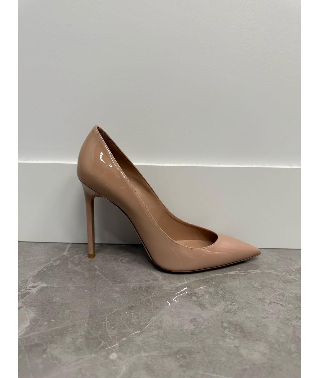SAINT LAURENT Бежевые туфли из лакированной кожи, фото 9