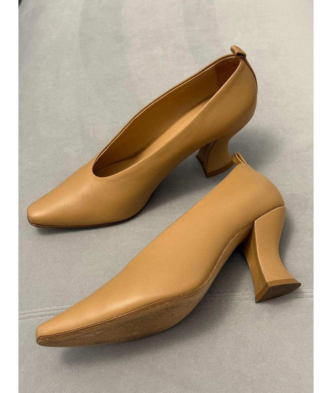 BOTTEGA VENETA Бежевые кожаные туфли, фото 4