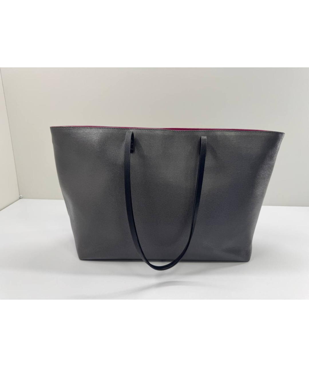 FENDI Серая сумка тоут из лакированной кожи, фото 6
