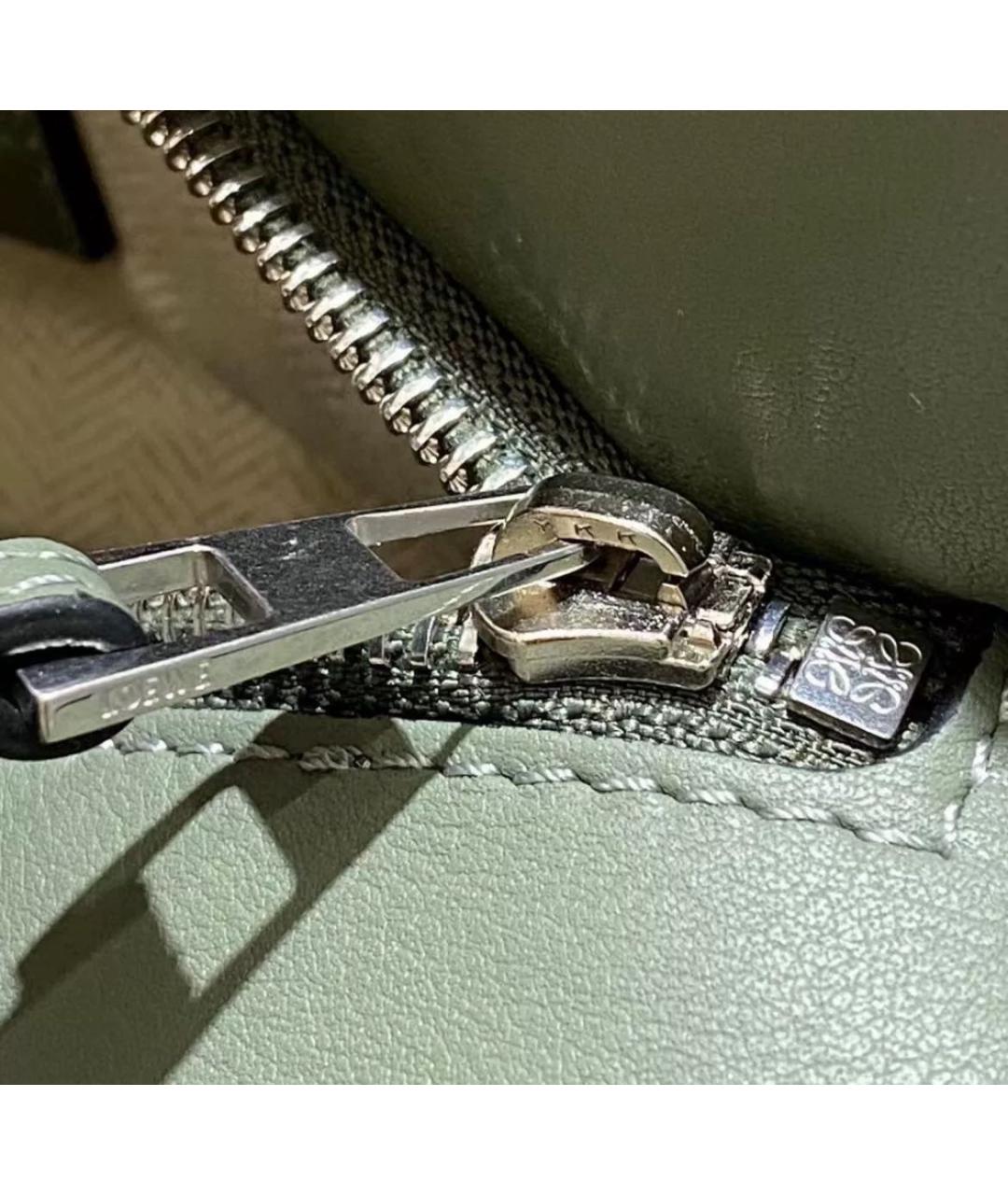 LOEWE Зеленая кожаная поясная сумка, фото 6