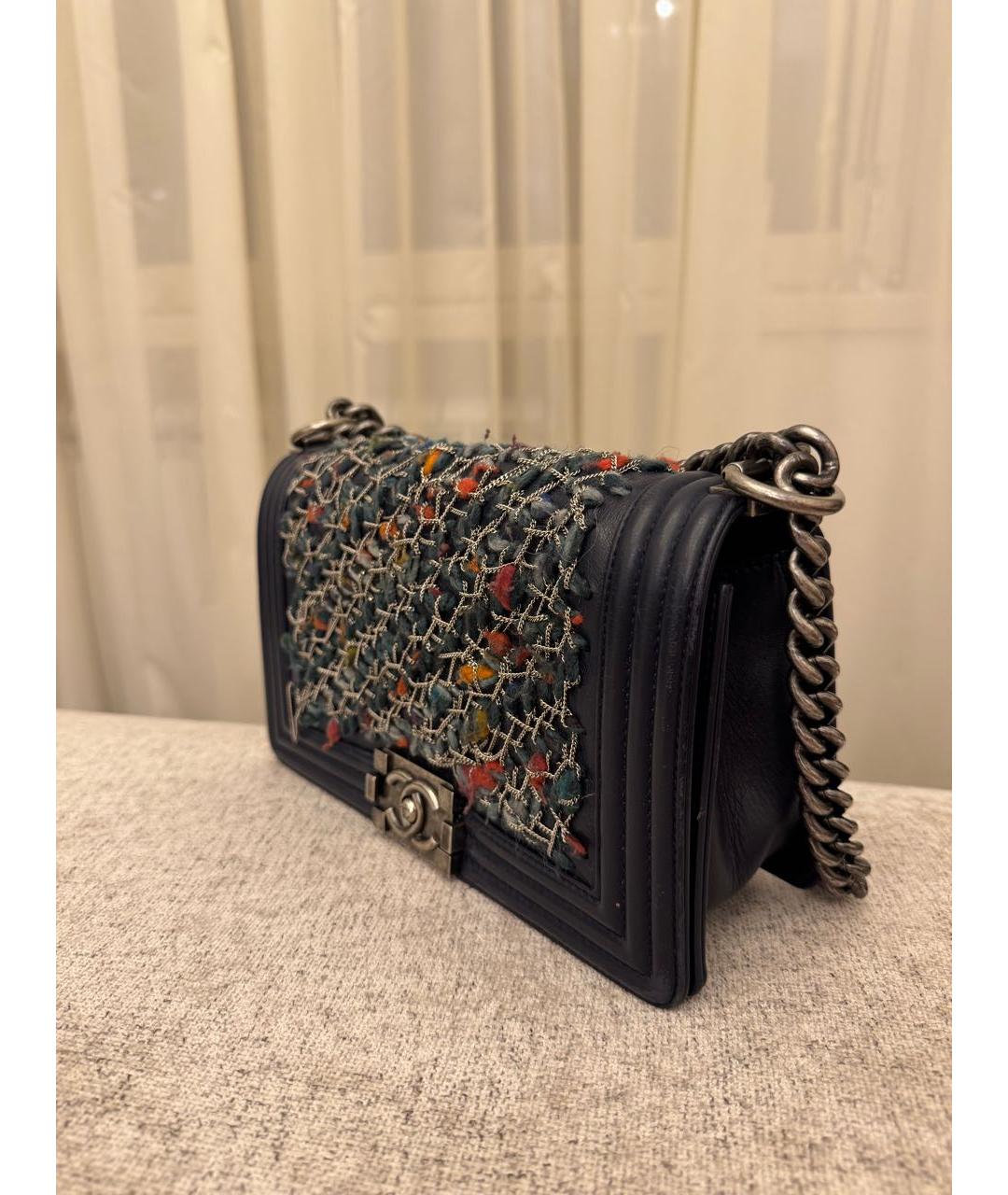 CHANEL Темно-синяя кожаная сумка через плечо, фото 2