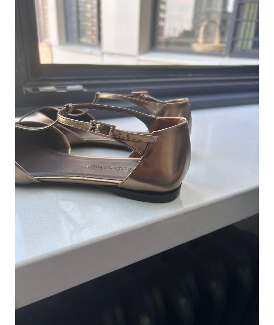 MAX MARA Золотые кожаные лодочки на низком каблуке, фото 4