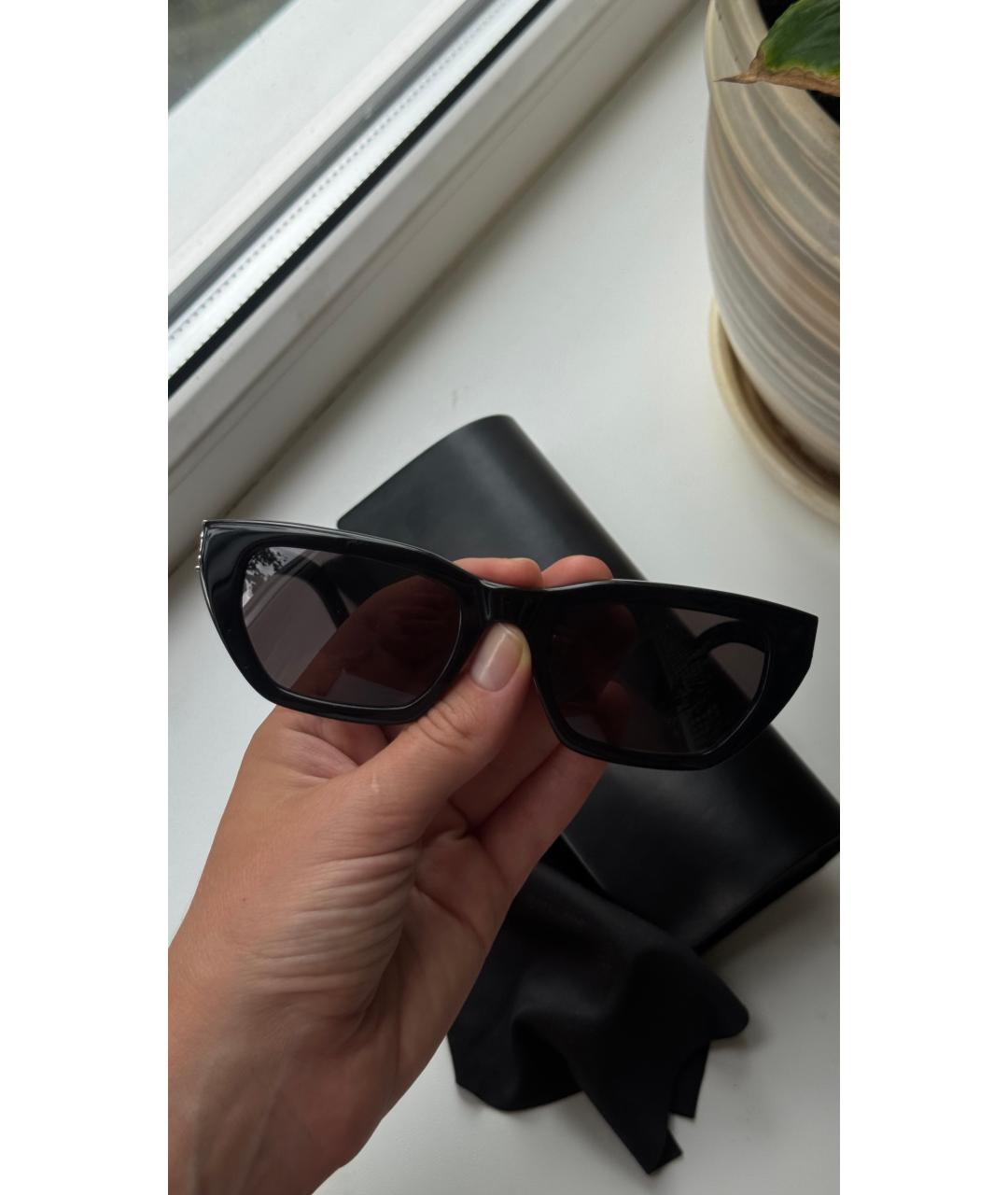 SAINT LAURENT Черные пластиковые солнцезащитные очки, фото 2