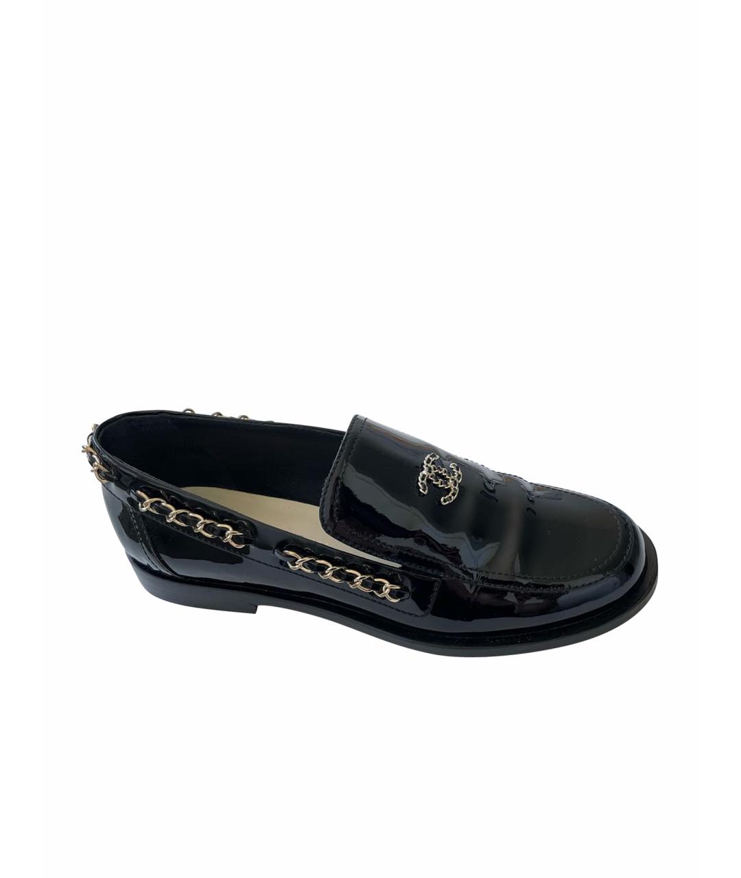 CHANEL Черные лоферы из лакированной кожи, фото 1