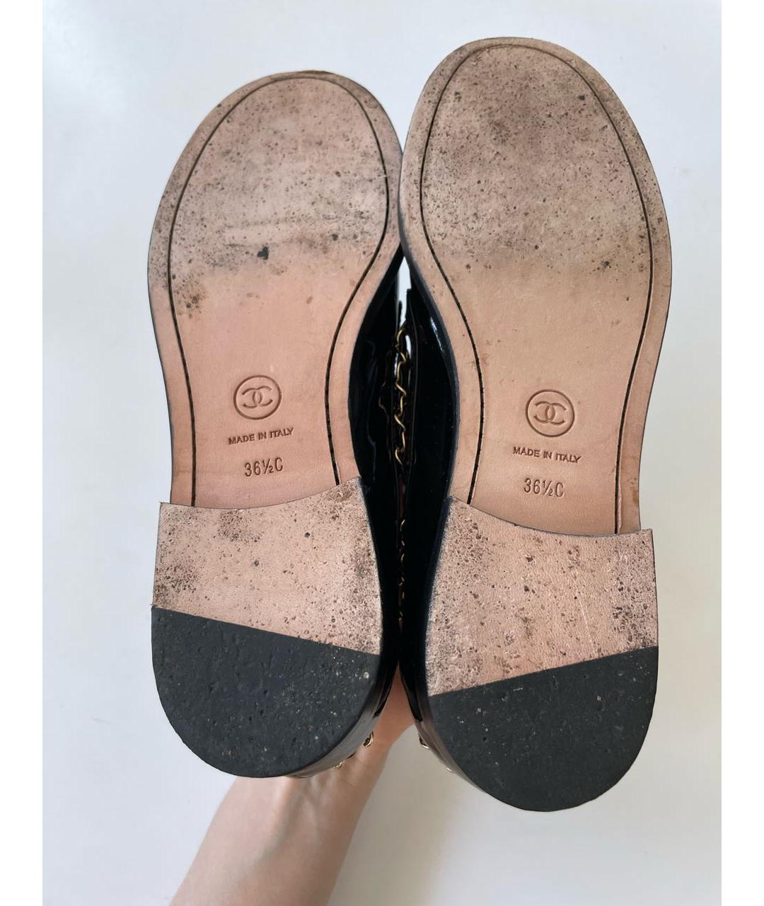 CHANEL Черные лоферы из лакированной кожи, фото 5