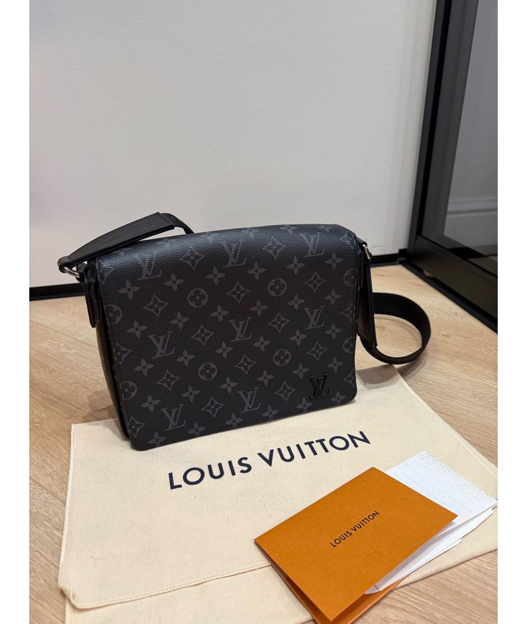 LOUIS VUITTON Темно-синяя кожаная сумка на плечо, фото 3