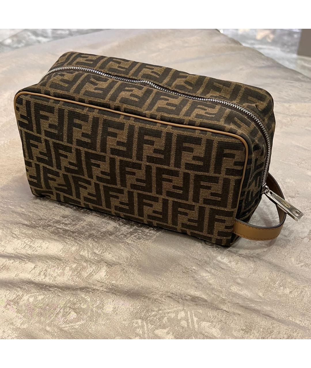 FENDI Коричневая косметичка, фото 5