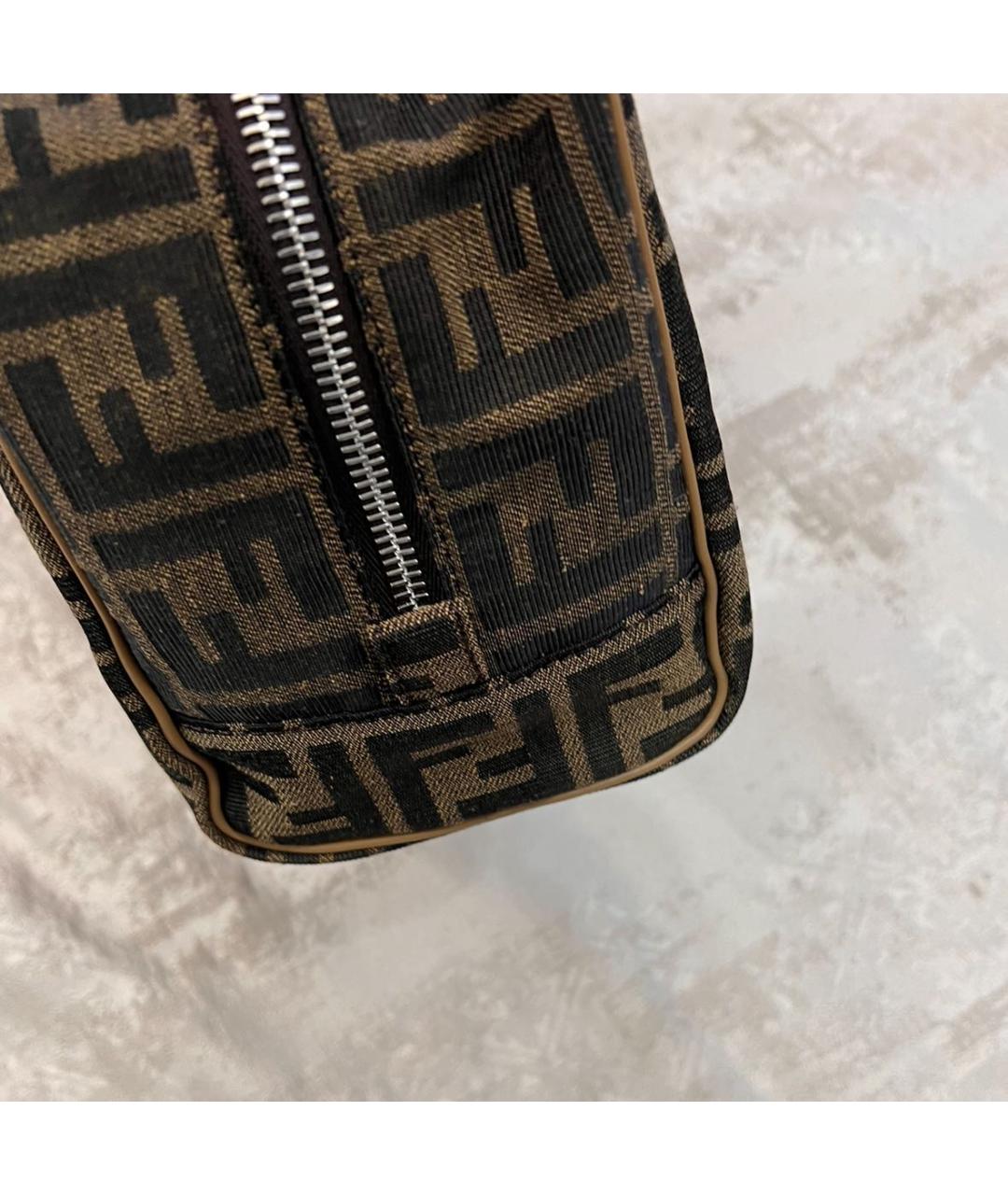FENDI Коричневая косметичка, фото 4