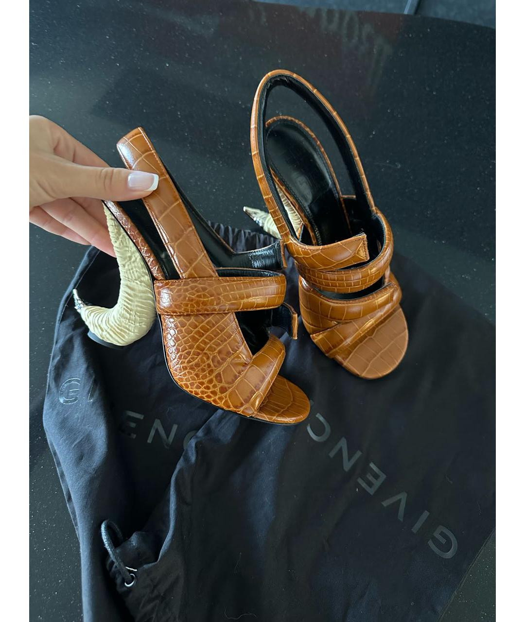 GIVENCHY Оранжевое кожаные босоножки, фото 5