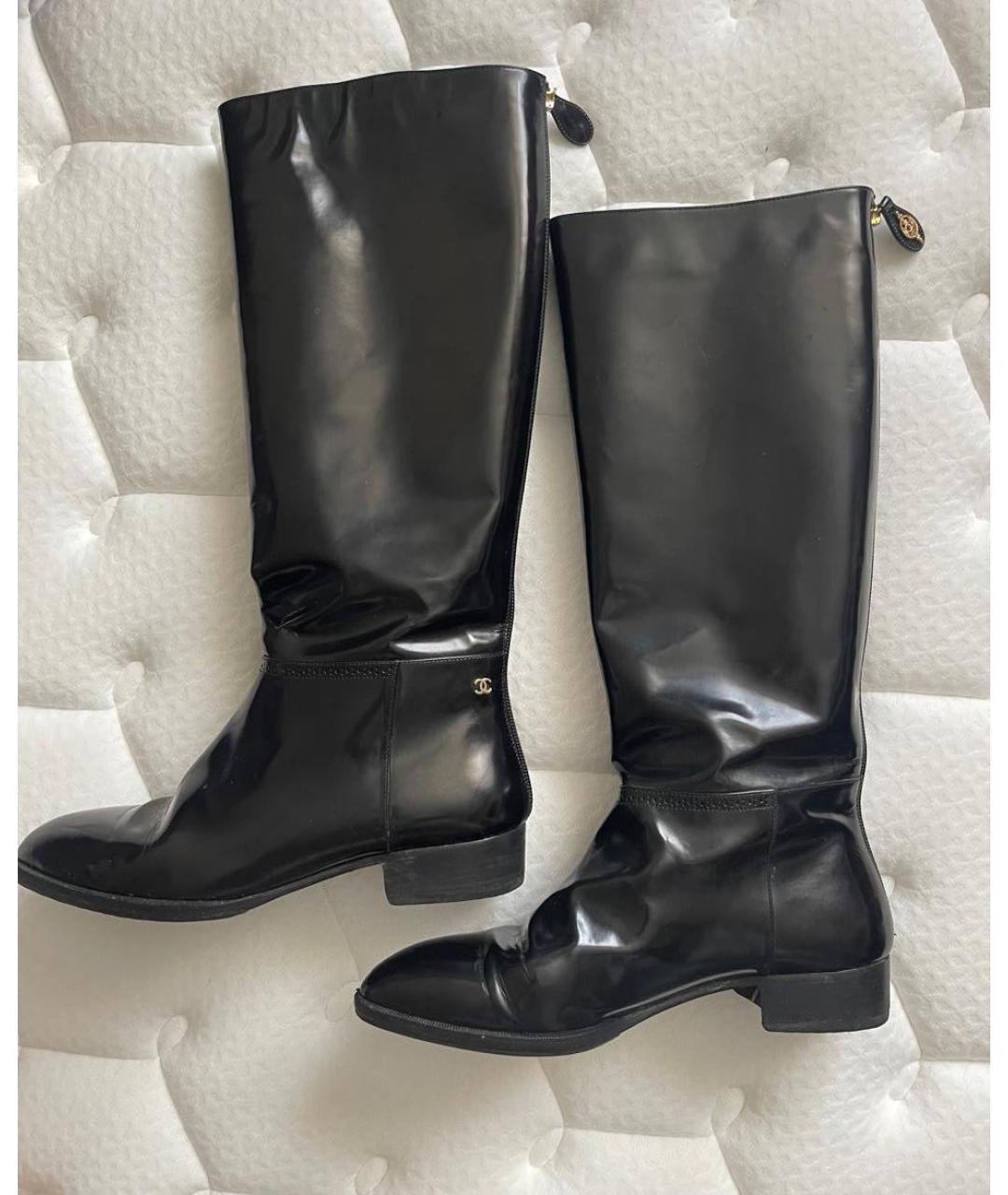 CHANEL Черные сапоги из лакированной кожи, фото 8