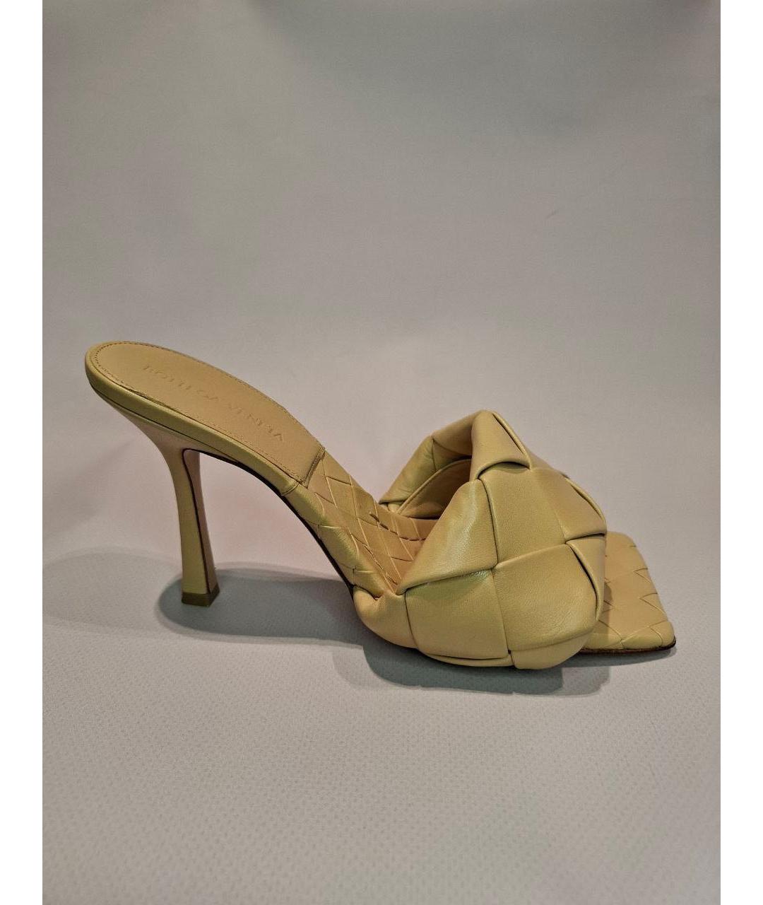 BOTTEGA VENETA Бежевые кожаные сабо, фото 7