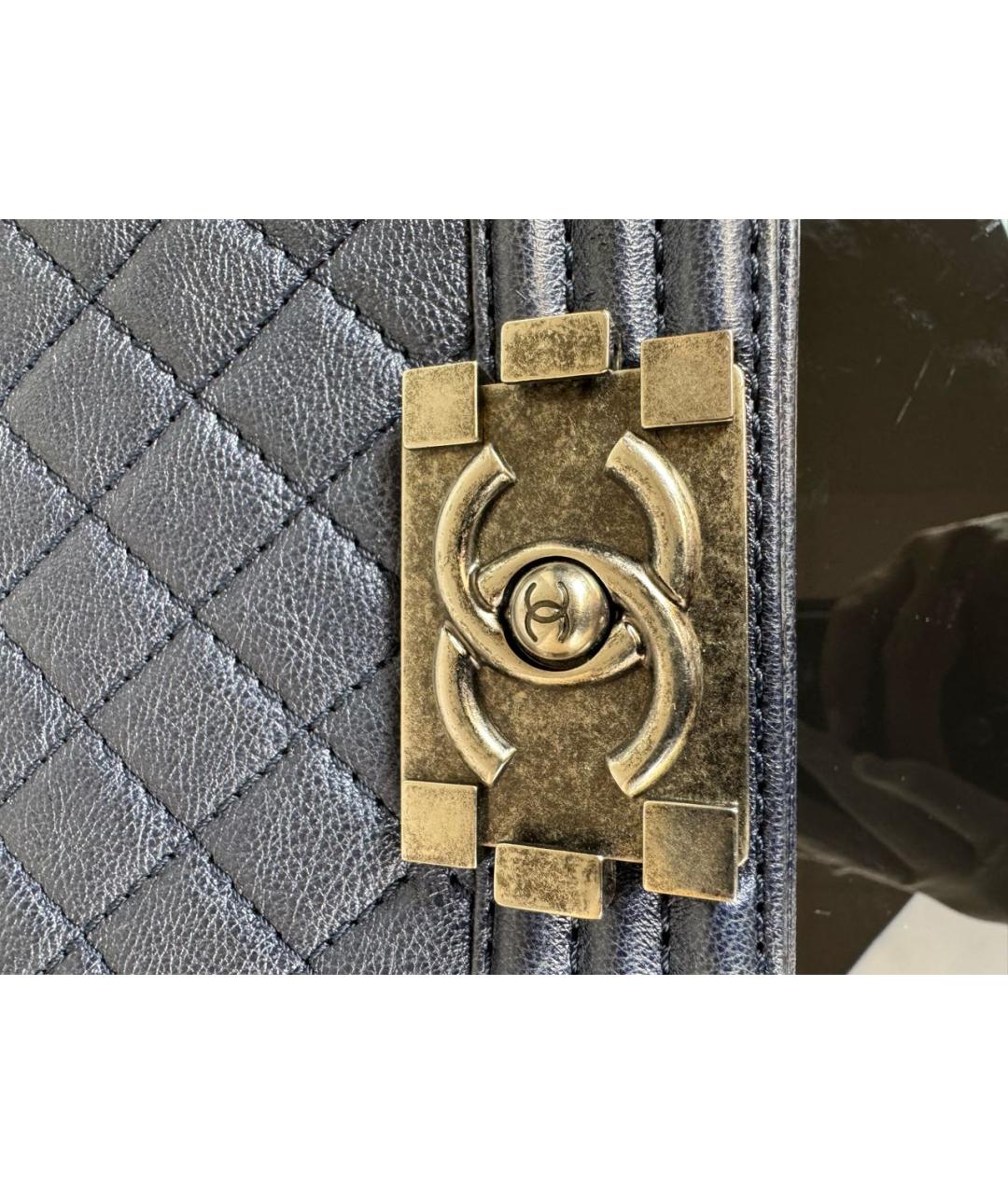 CHANEL Темно-синяя кожаная сумка через плечо, фото 7