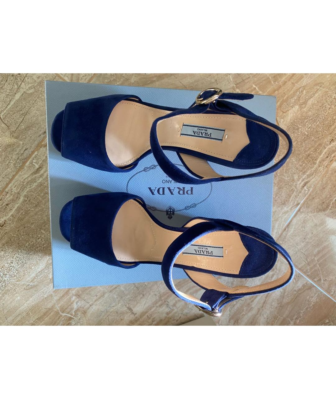 PRADA Синие замшевые босоножки, фото 5