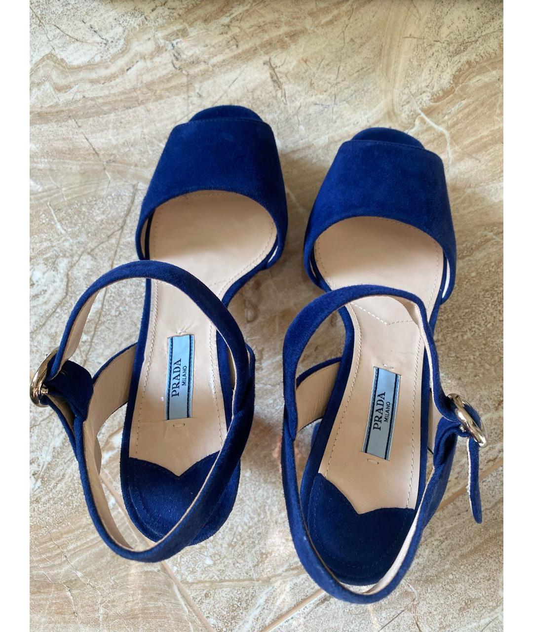 PRADA Синие замшевые босоножки, фото 3