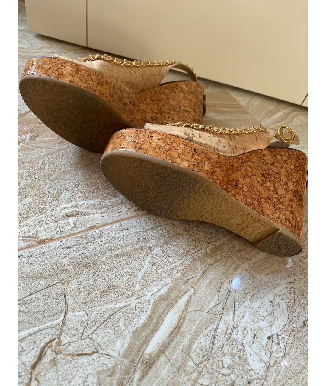 CHANEL Бежевые кожаные босоножки, фото 7