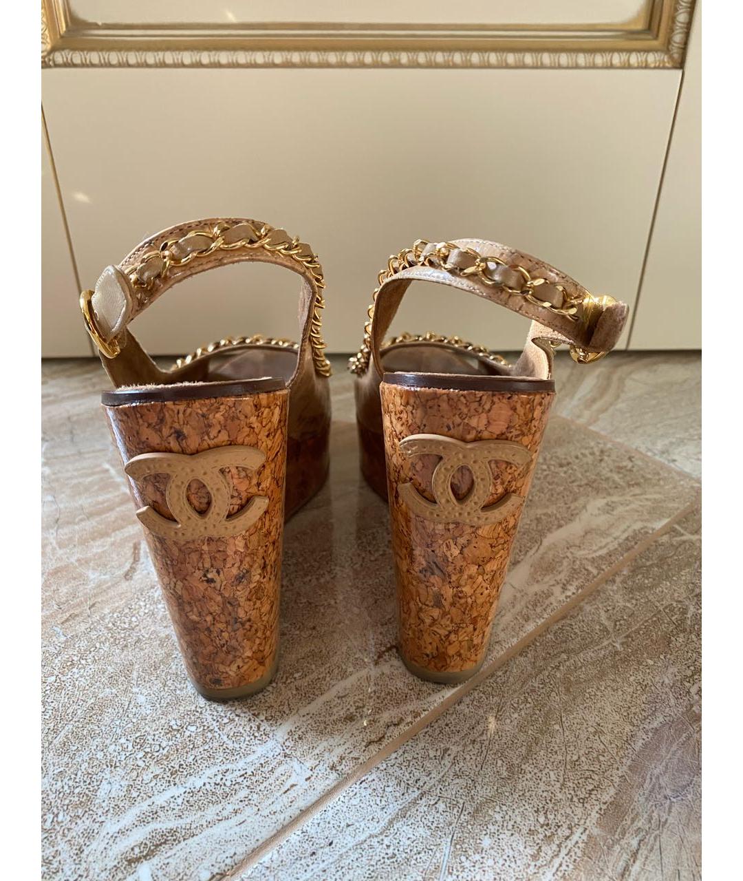 CHANEL Бежевые кожаные босоножки, фото 4