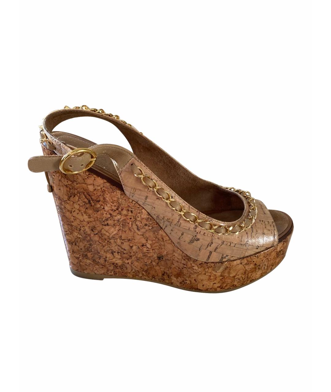 CHANEL Бежевые кожаные босоножки, фото 1