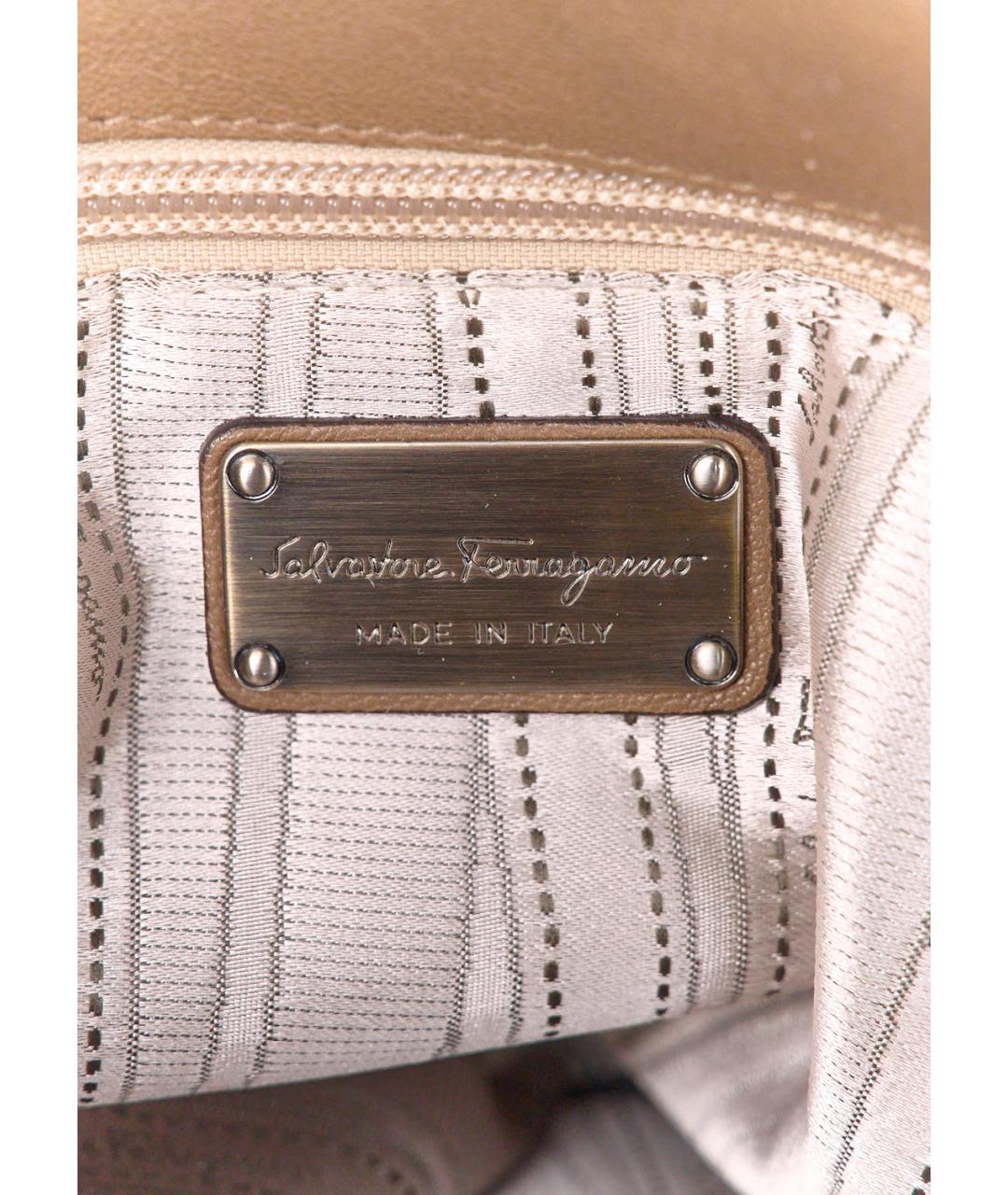 FERRAGAMO Коричневая кожаная сумка с короткими ручками, фото 6