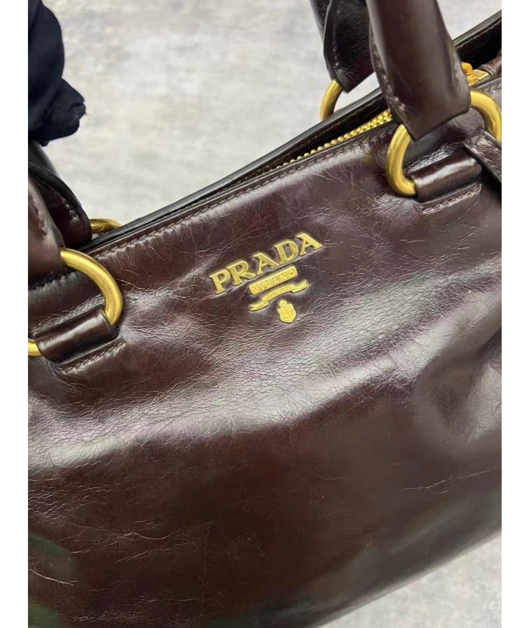PRADA Коричневая кожаная сумка с короткими ручками, фото 4