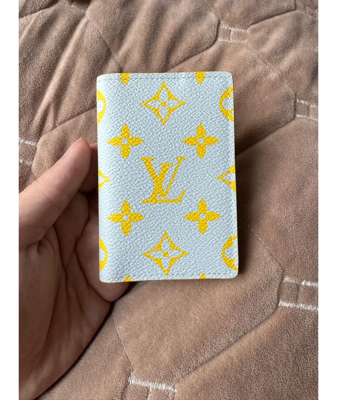 LOUIS VUITTON Желтый кардхолдер из искусственной кожи, фото 7