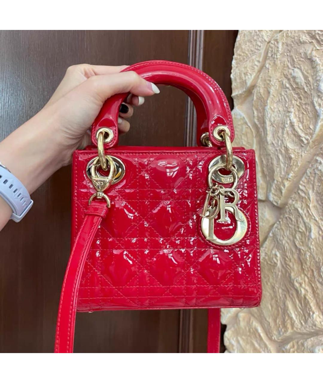 CHRISTIAN DIOR Красная сумка через плечо из лакированной кожи, фото 8