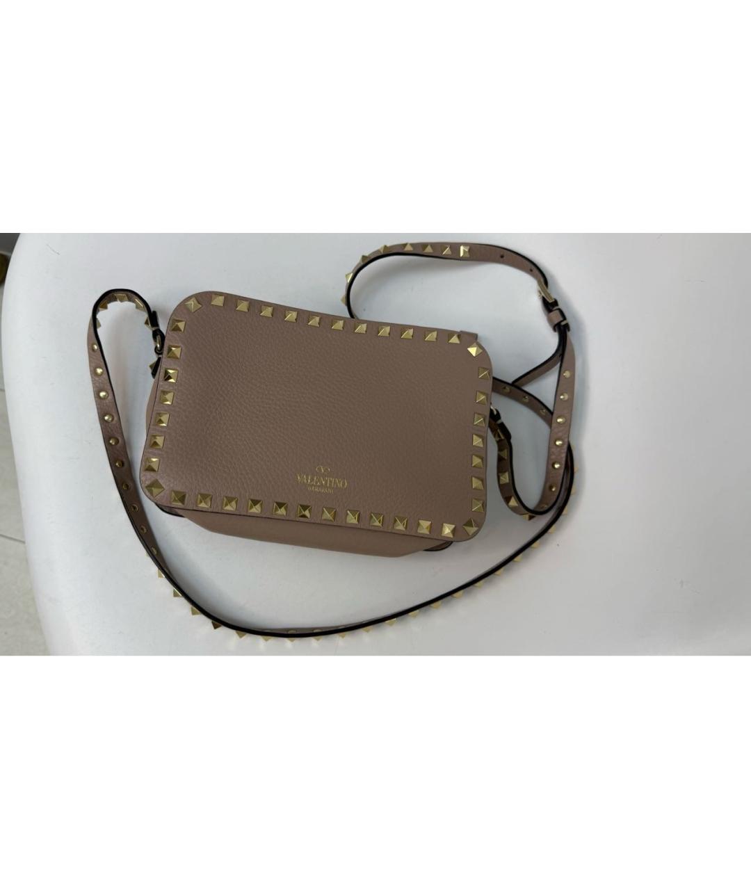 VALENTINO Бежевая кожаная сумка через плечо, фото 3