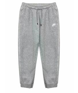 NIKE Спортивные брюки и шорты
