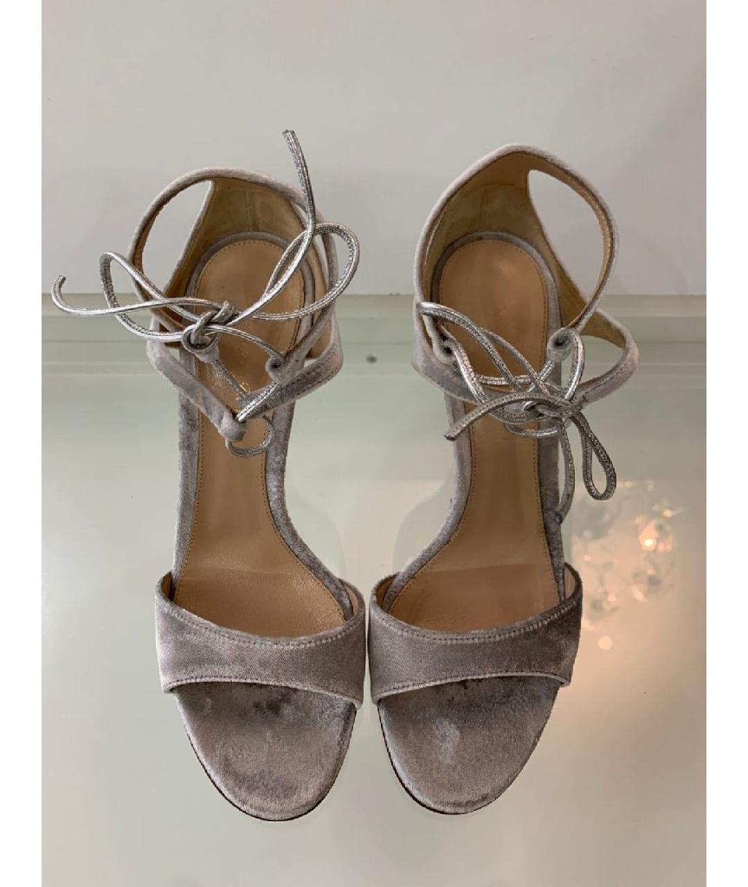 GIANVITO ROSSI Серебряные бархатные босоножки, фото 5