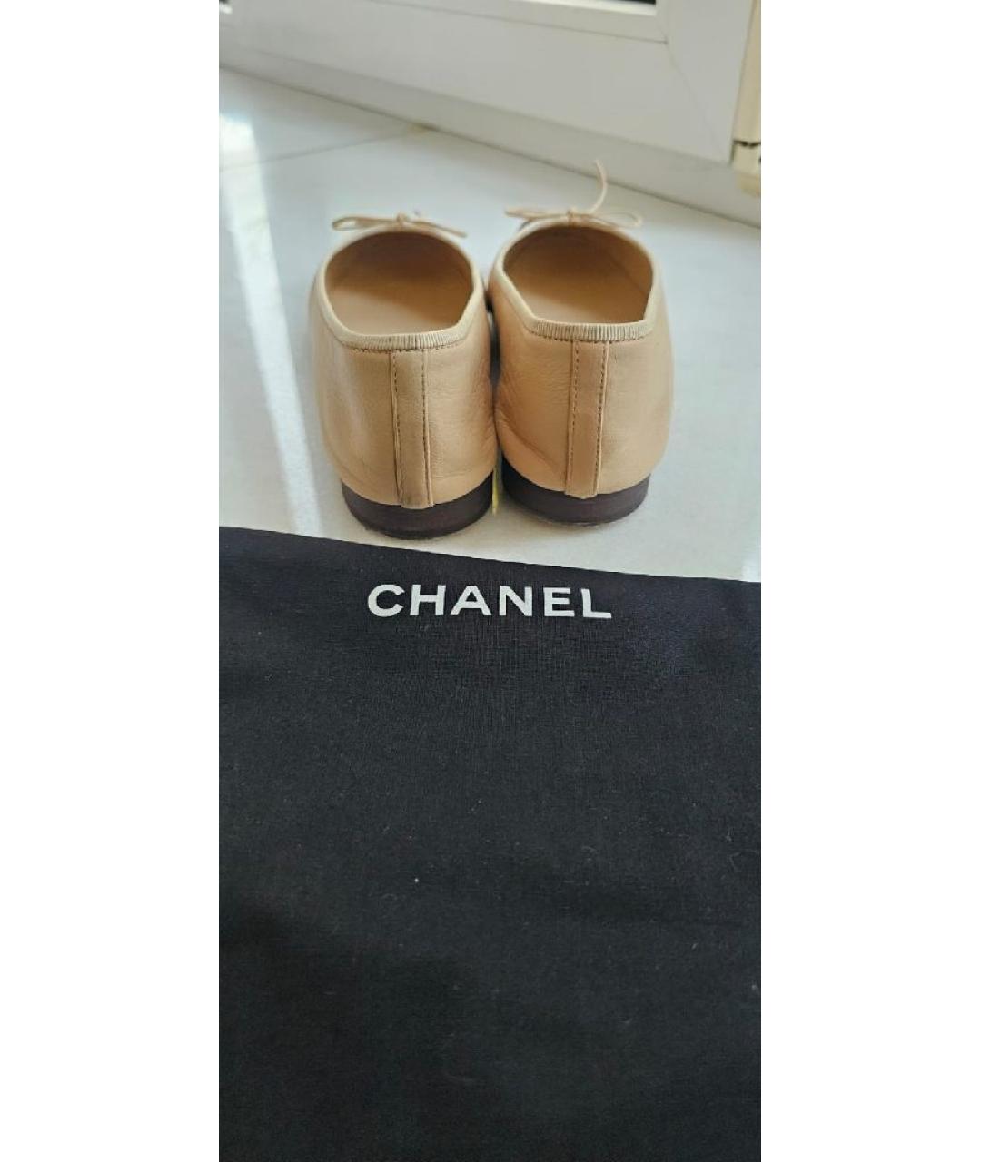 CHANEL Бежевые кожаные балетки, фото 4