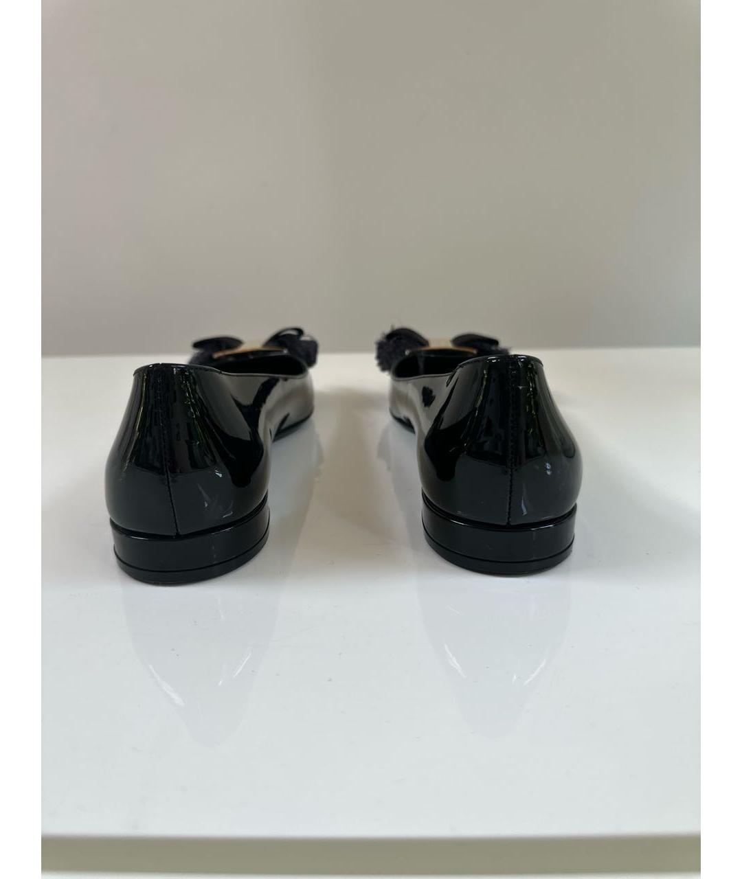 FERRAGAMO Черные балетки из лакированной кожи, фото 4