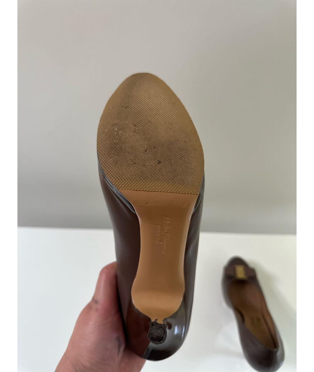 FERRAGAMO Коричневые кожаные туфли, фото 5