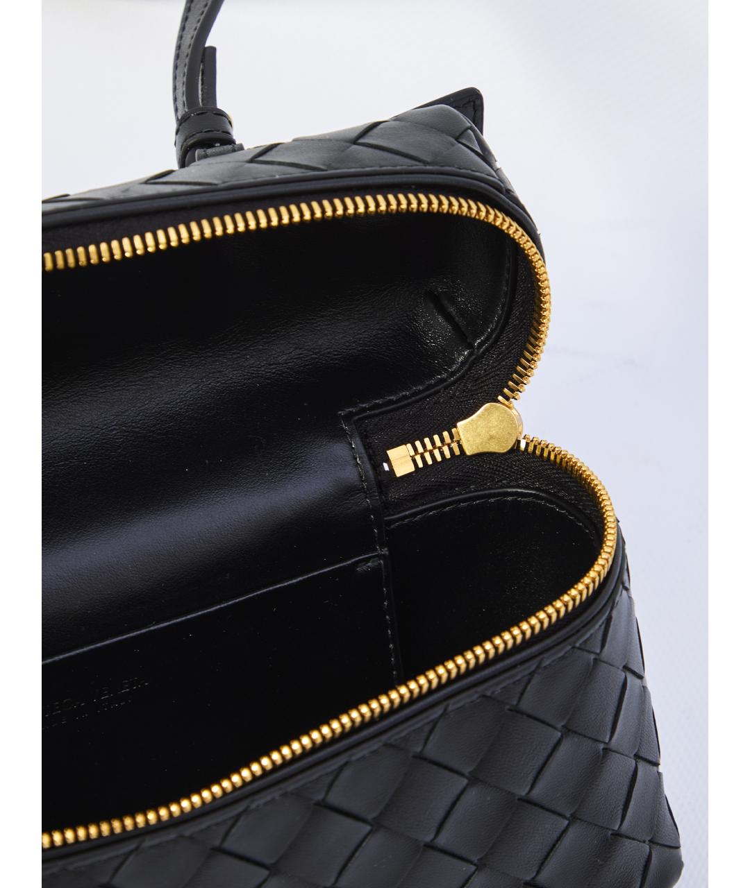 BOTTEGA VENETA Черная кожаная сумка с короткими ручками, фото 5