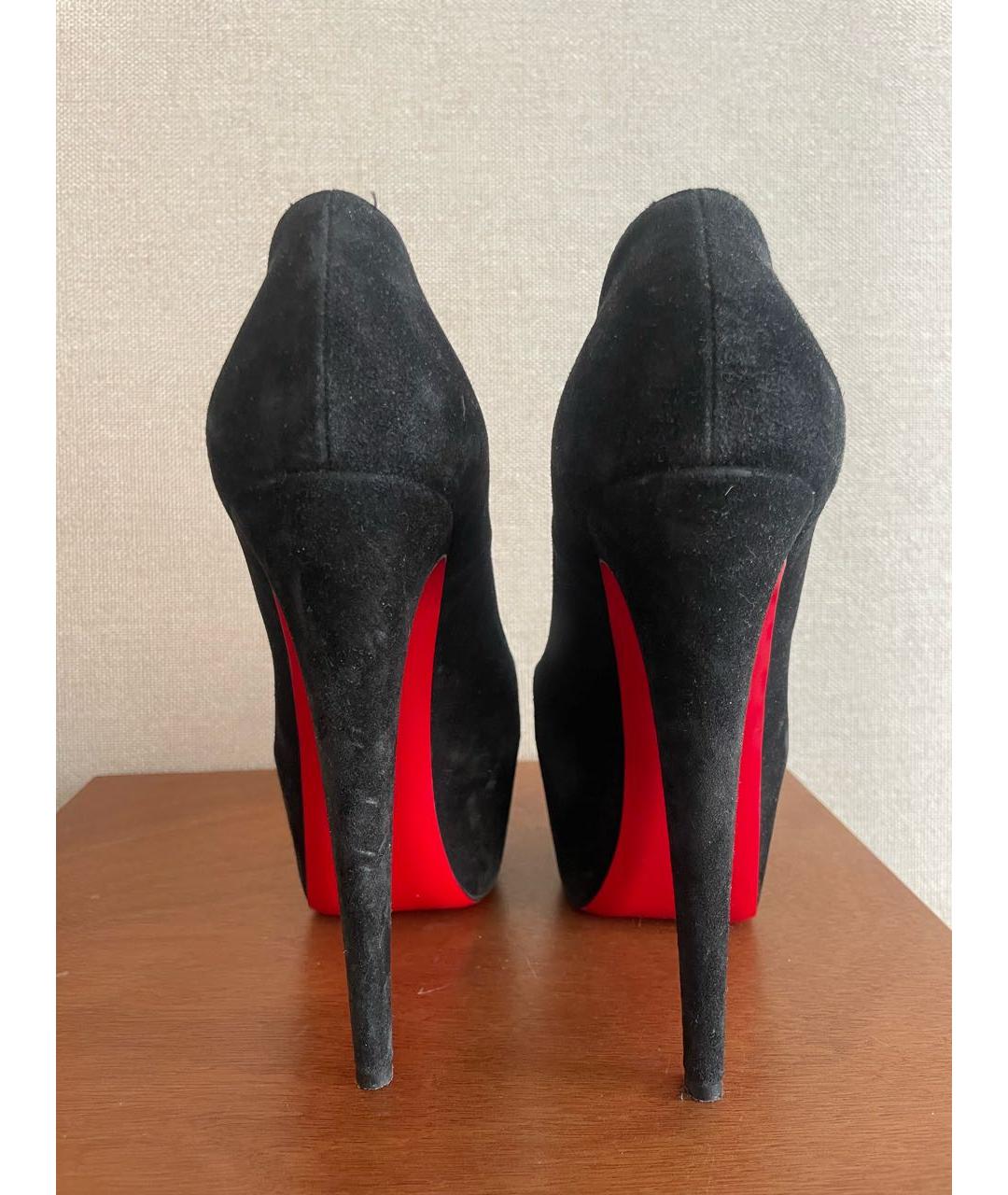 CHRISTIAN LOUBOUTIN Черные замшевые туфли, фото 4