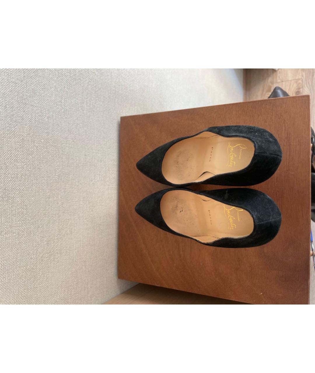 CHRISTIAN LOUBOUTIN Черные замшевые туфли, фото 3