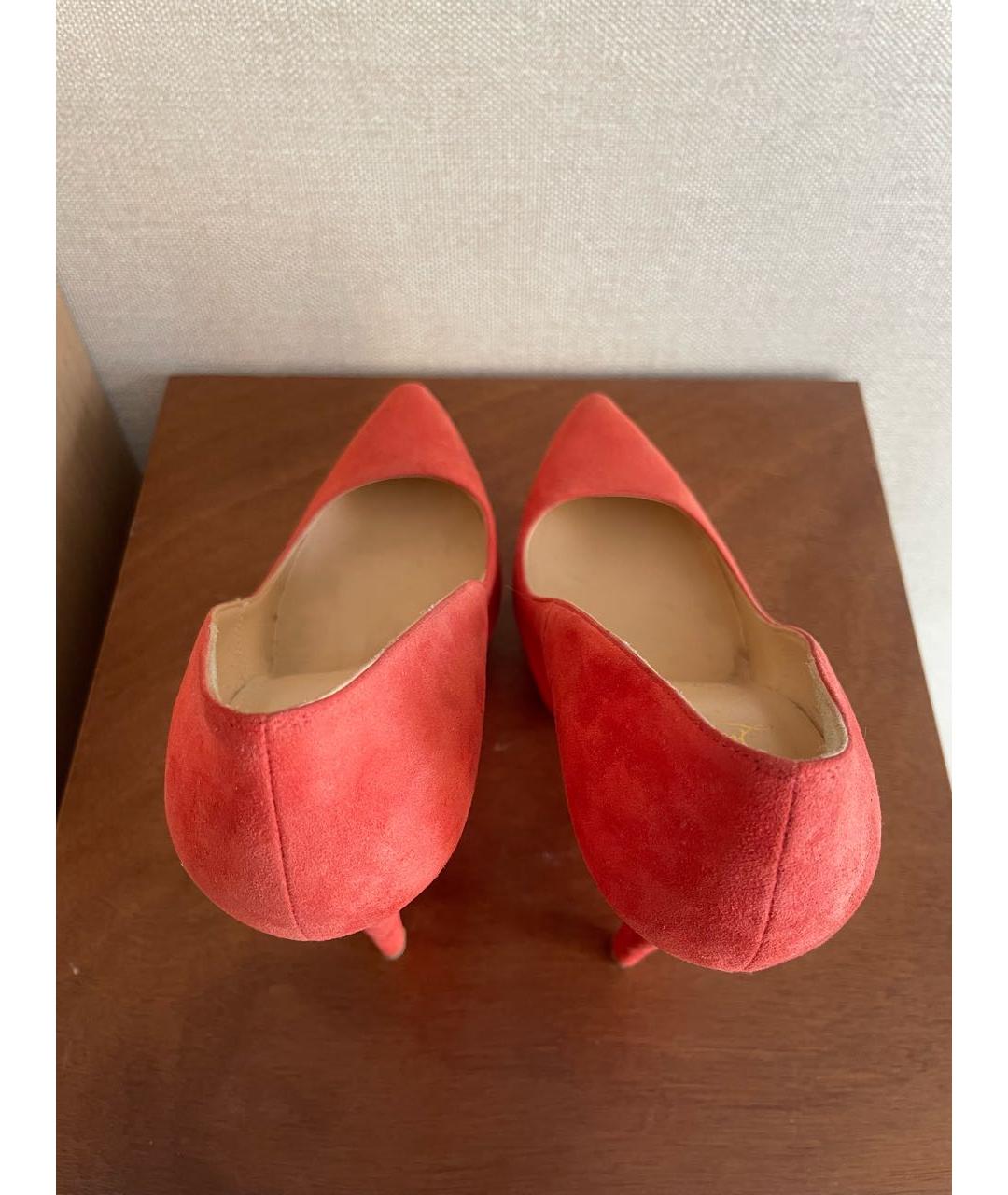 CHRISTIAN LOUBOUTIN Красные замшевые туфли, фото 3