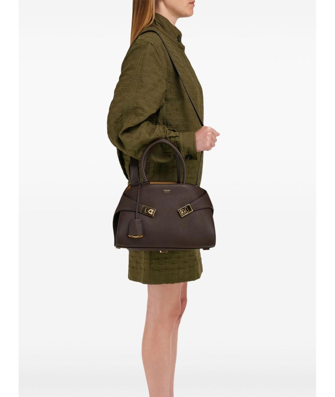 FERRAGAMO Коричневая кожаная сумка тоут, фото 2