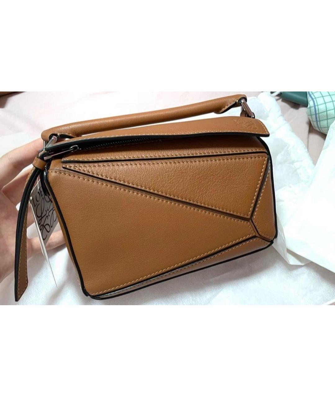 LOEWE Коричневая кожаная сумка через плечо, фото 2
