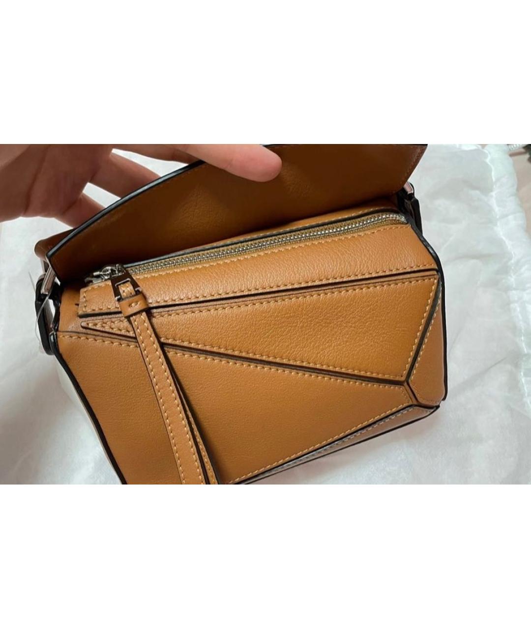 LOEWE Коричневая кожаная сумка через плечо, фото 4