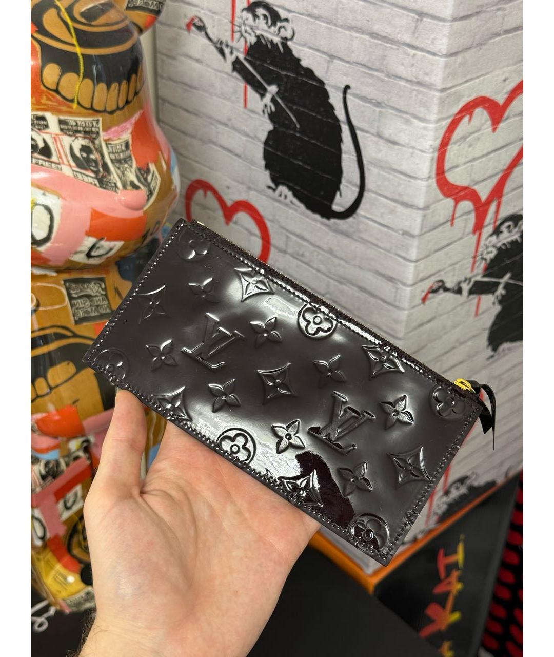 LOUIS VUITTON Фиолетовый кошелек из лакированной кожи, фото 4