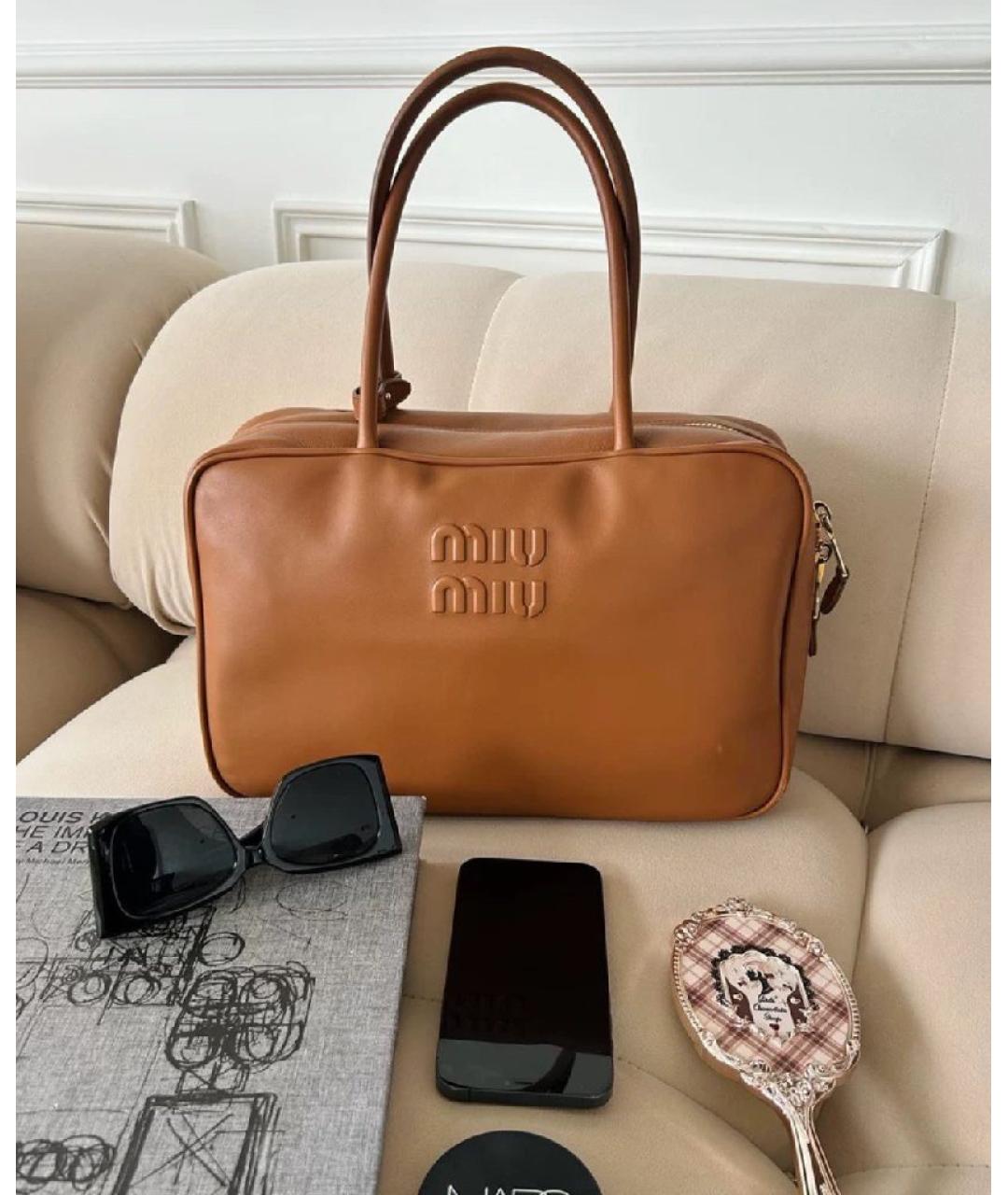 MIU MIU Коричневая кожаная сумка с короткими ручками, фото 8