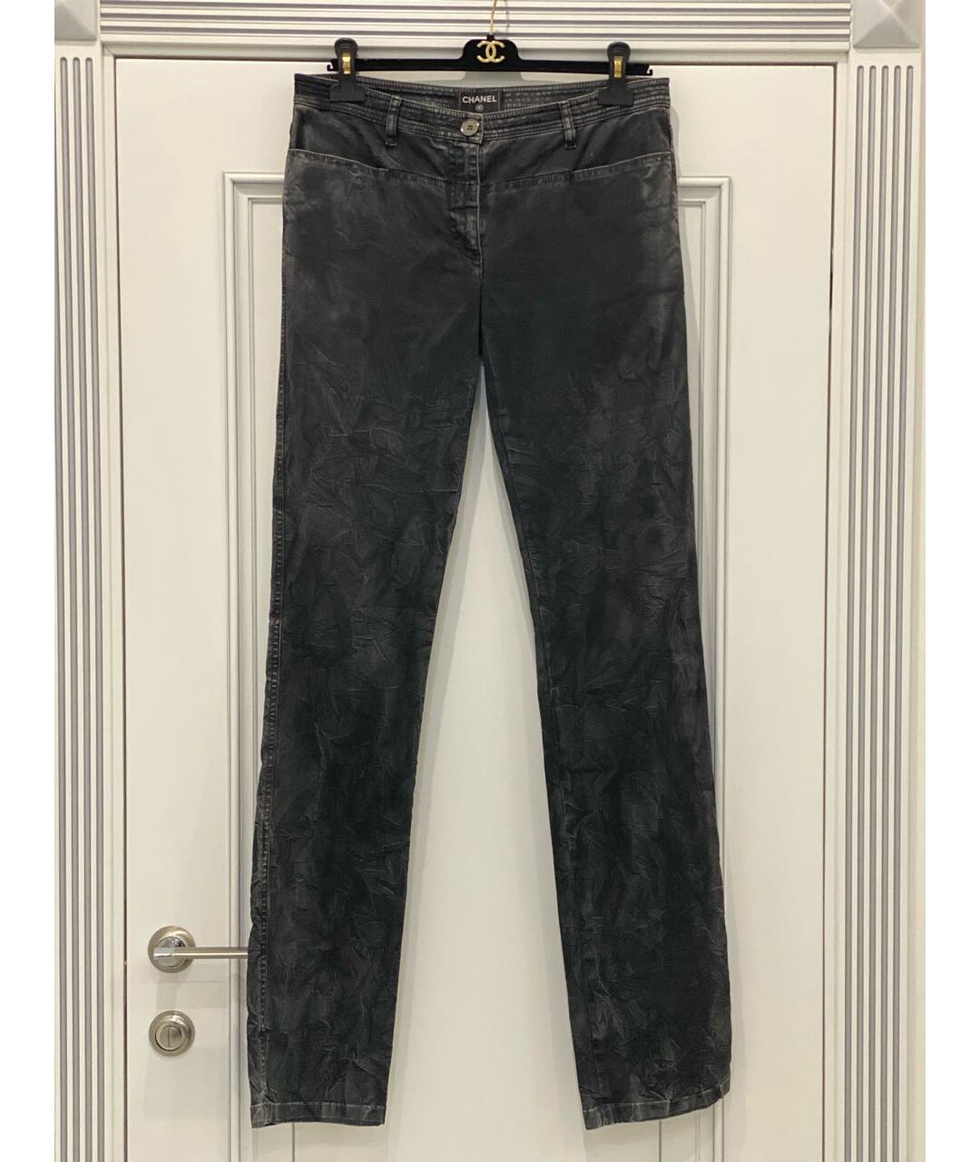 CHANEL PRE-OWNED Черные хлопко-эластановые прямые джинсы, фото 8