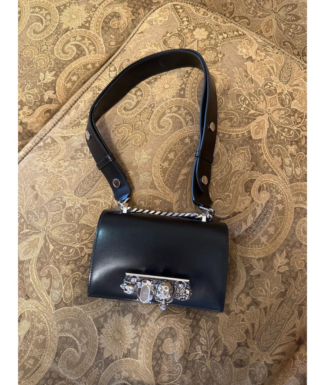 ALEXANDER MCQUEEN Черная кожаная сумка с короткими ручками, фото 5