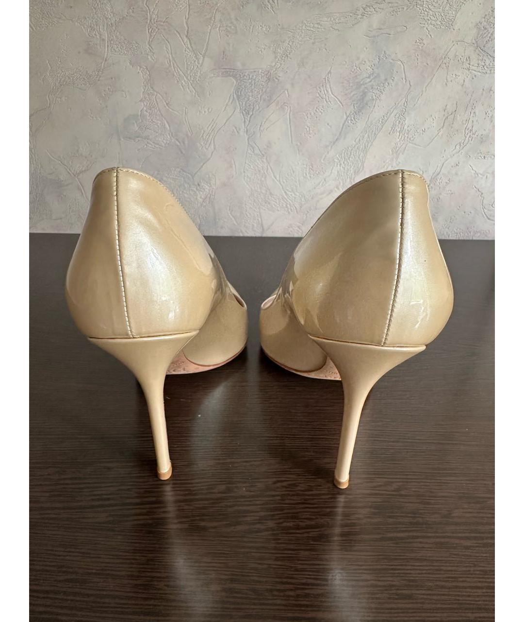 CHRISTIAN DIOR Бежевые туфли из лакированной кожи, фото 4