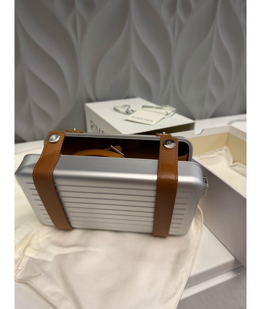 Rimowa Серебряная сумка на плечо, фото 3