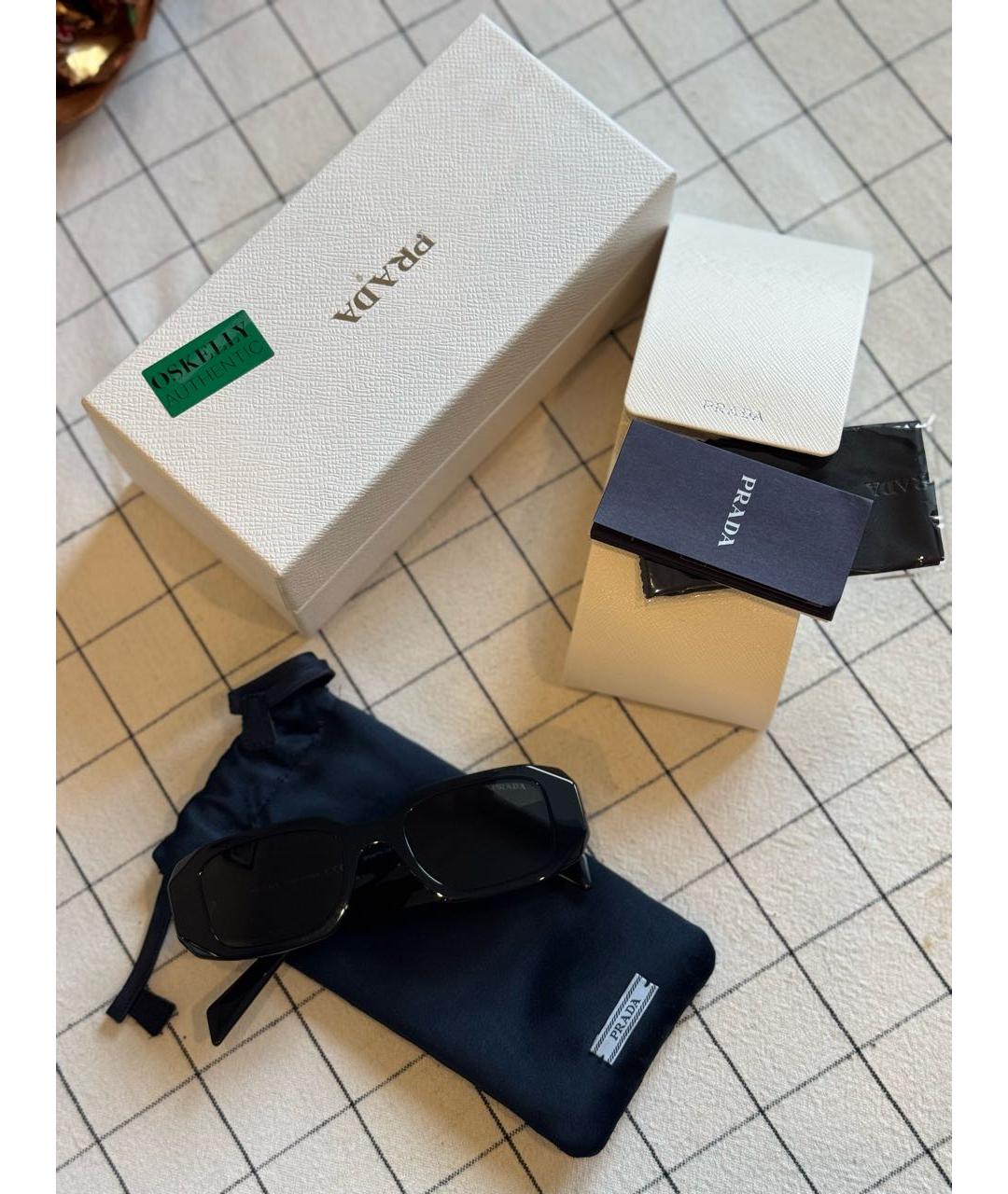 PRADA Черные пластиковые солнцезащитные очки, фото 4