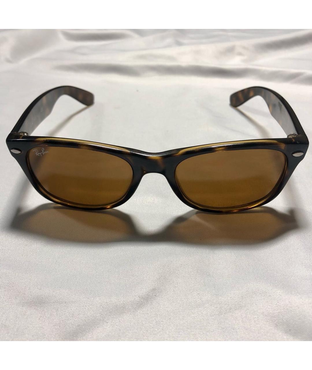 RAY BAN Коричневые пластиковые солнцезащитные очки, фото 2