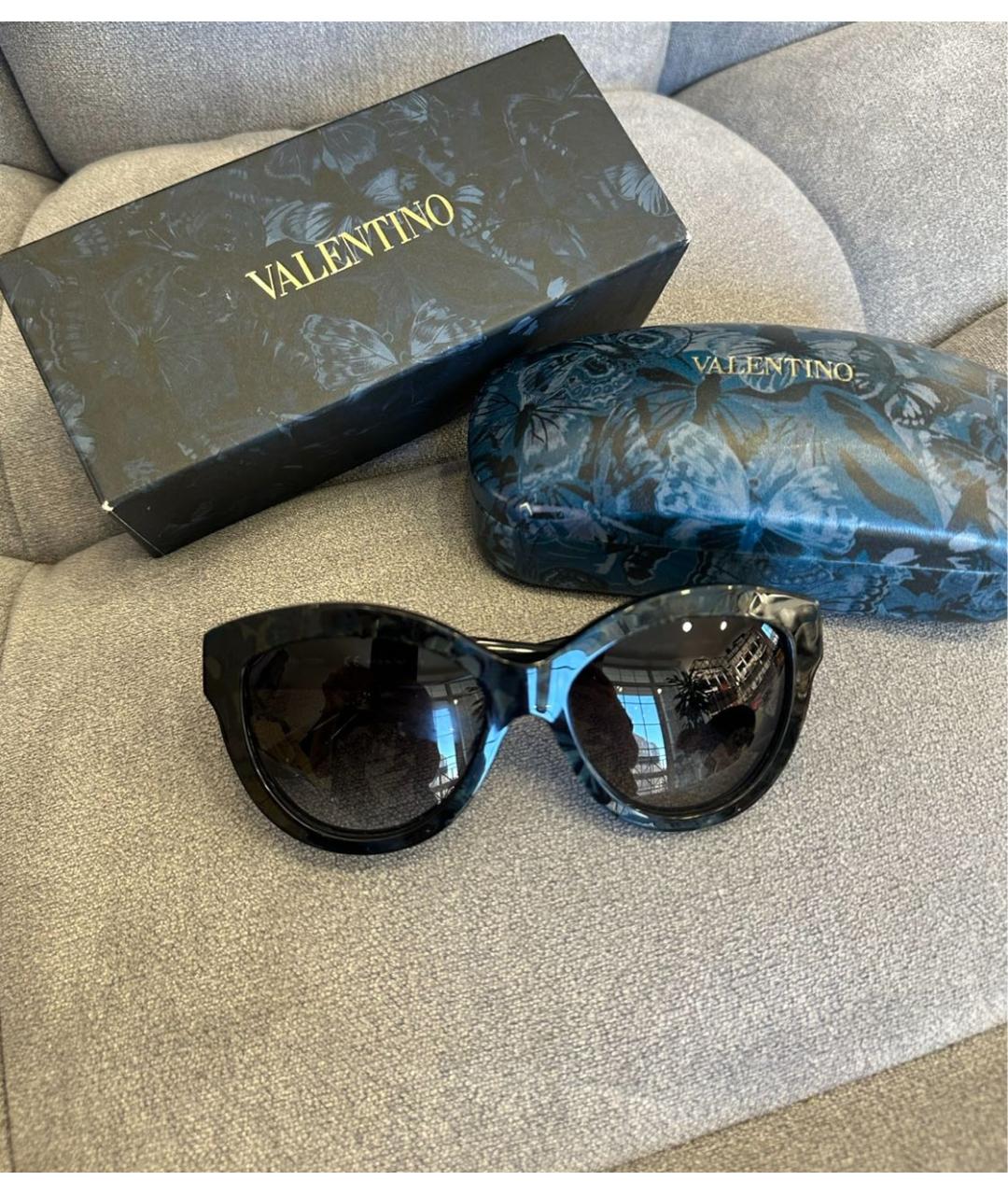VALENTINO Темно-синие пластиковые солнцезащитные очки, фото 2