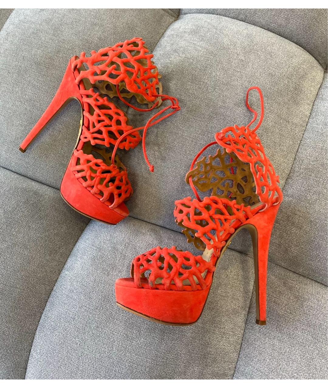 CHARLOTTE OLYMPIA Оранжевое замшевые босоножки, фото 5