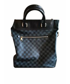 LOUIS VUITTON Дорожная и спортивная сумка
