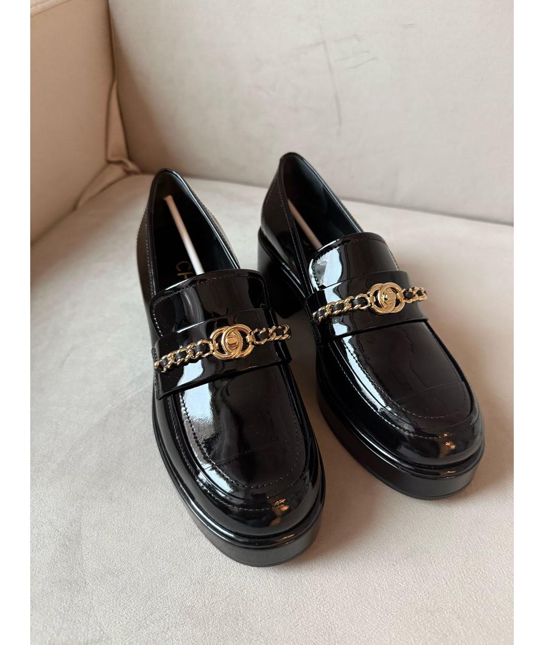 CHANEL Черные лоферы из лакированной кожи, фото 3